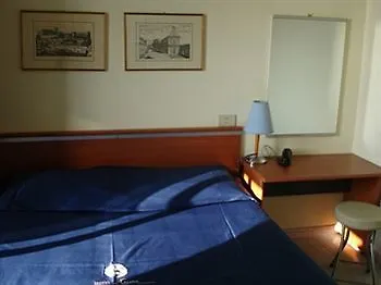 Ariana Hotel