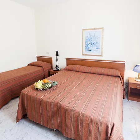 Ariana Hotel 2*