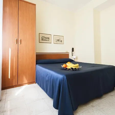 Hotel Ariana 2*