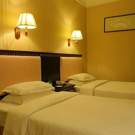 Ariana 2* Gaeta